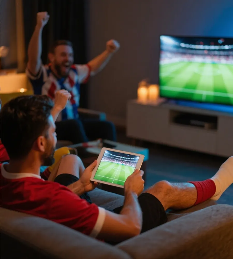 世界盃多裝置觀賽情境示意圖